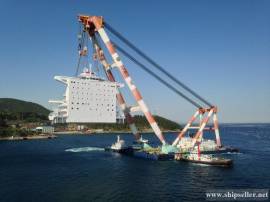 sell floating crane 1200t crane barge 1200 ton in south korea floating