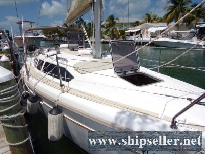 34' Hunter 336